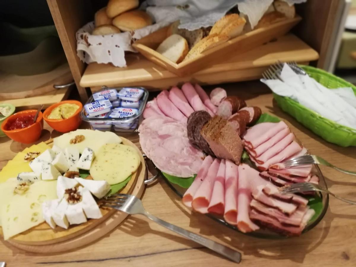 Hotel Brzozówka Busko-Zdrój Kültér fotó